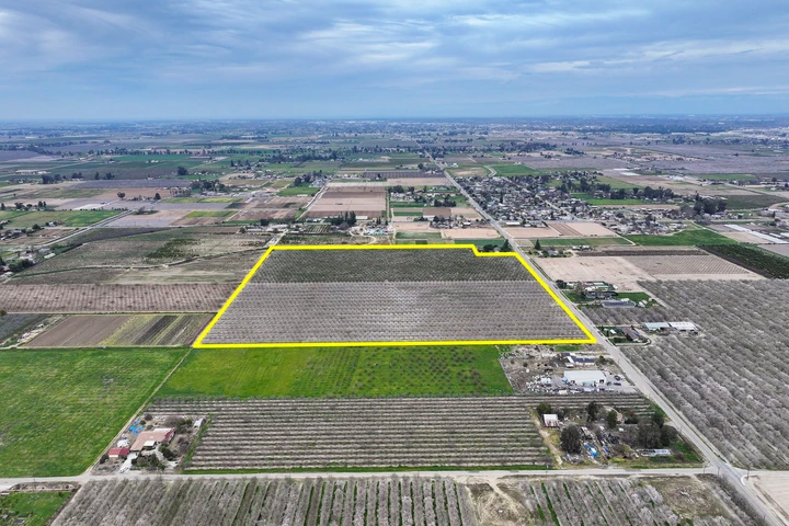 Nearby Listing Image