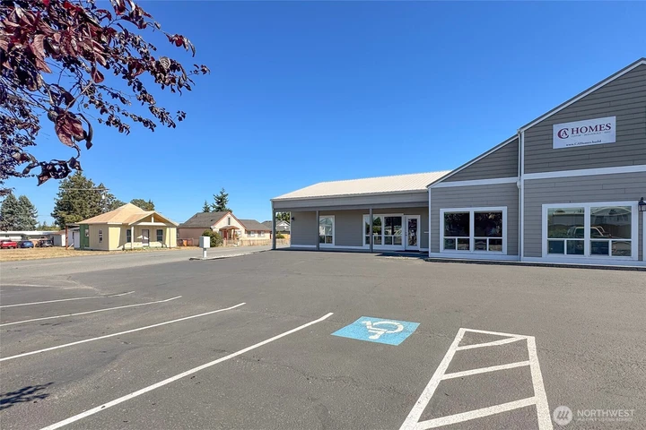 Nearby Listing Image