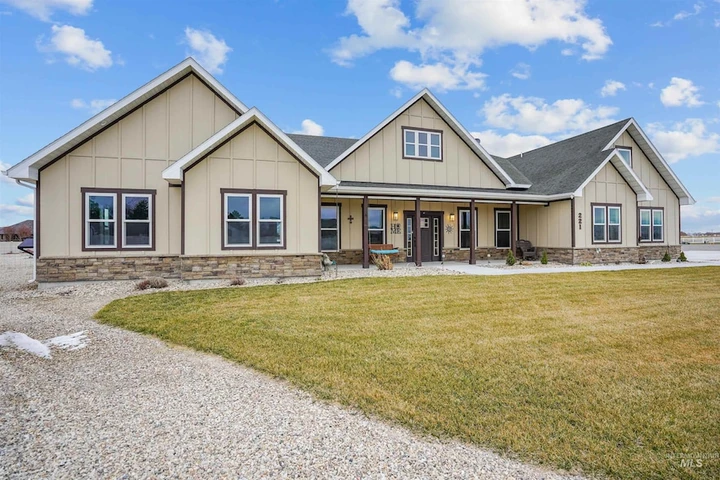 Nearby Listing Image