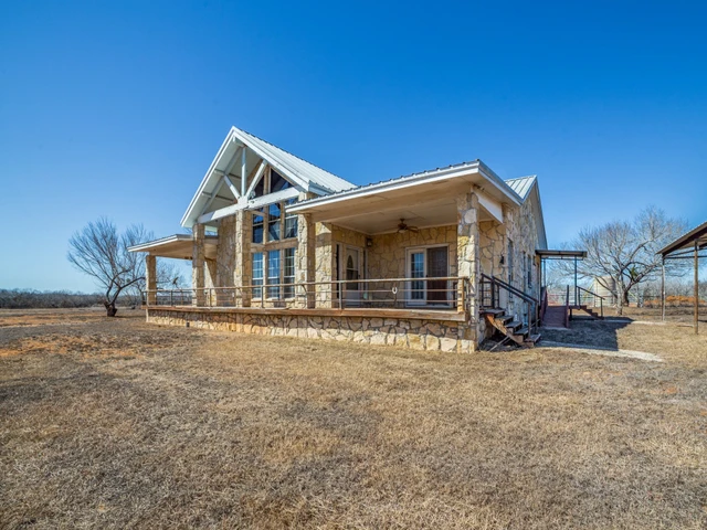 Nearby Listing Image