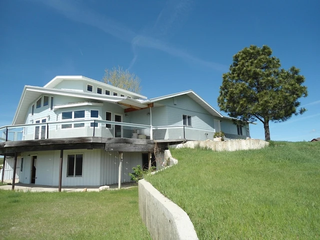 Nearby Listing Image