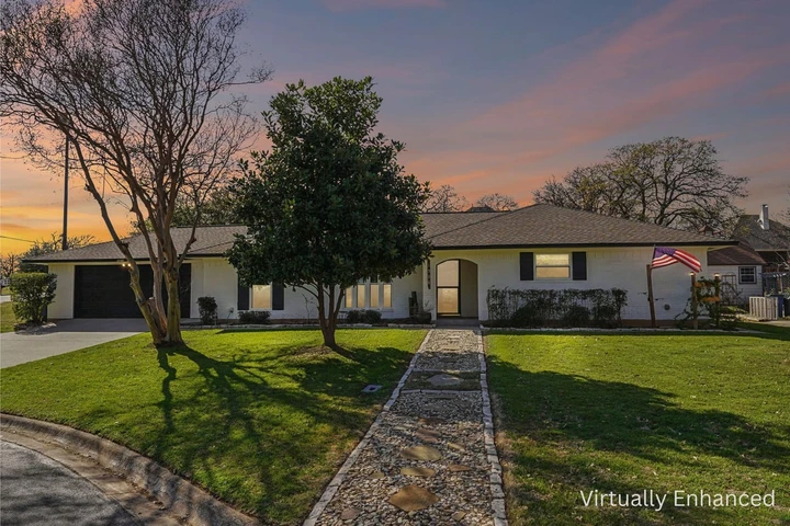 Nearby Listing Image