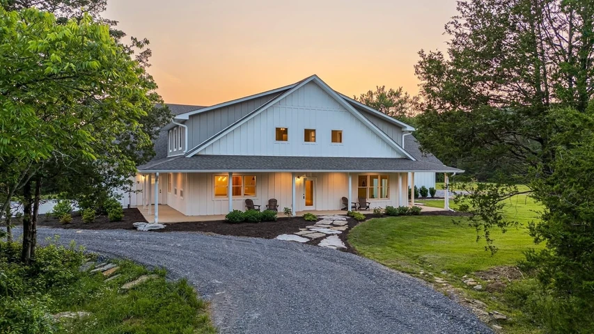 Nearby Listing Image