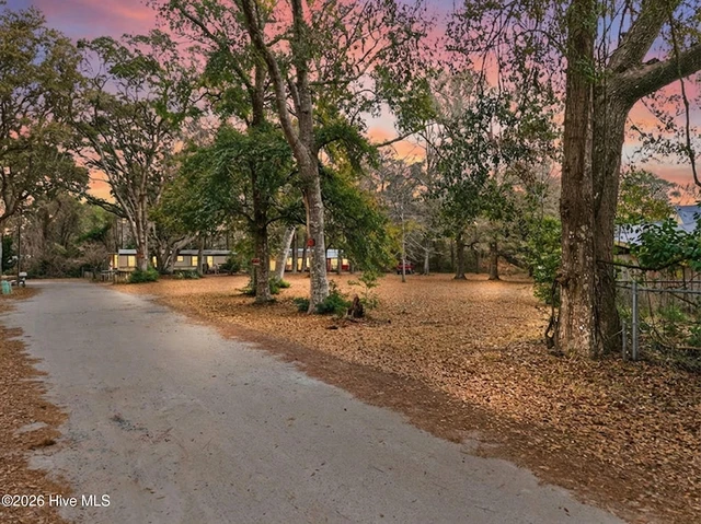 Nearby Listing Image