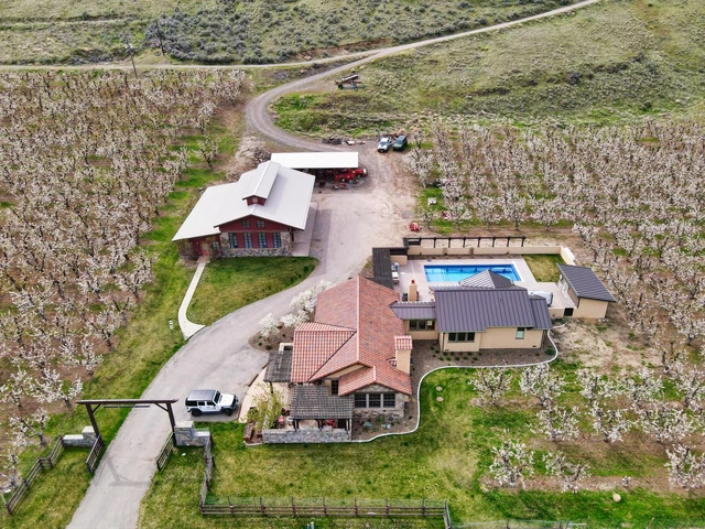 Nearby Listing Image