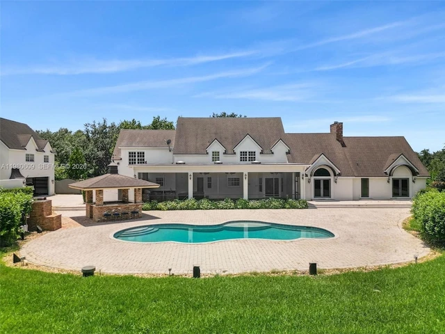 Nearby Listing Image