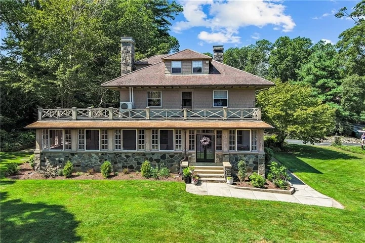 Nearby Listing Image