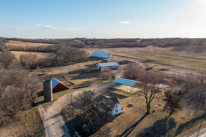 Nearby Listing Image