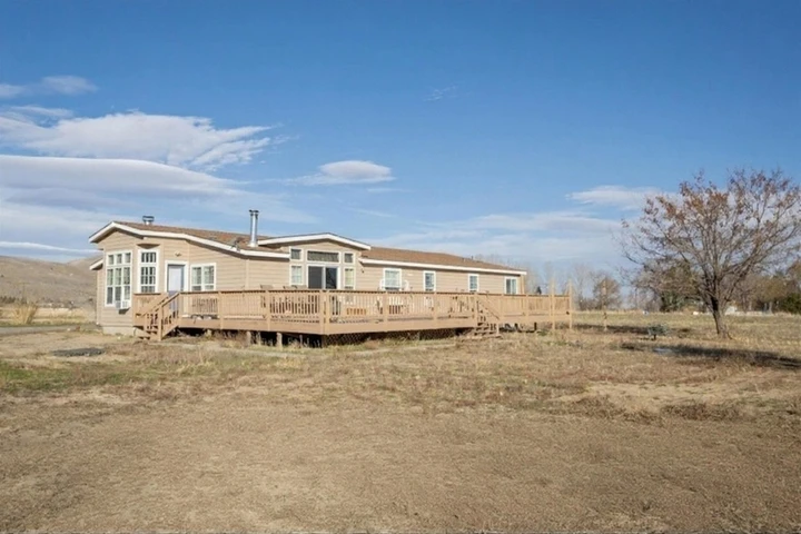 Nearby Listing Image