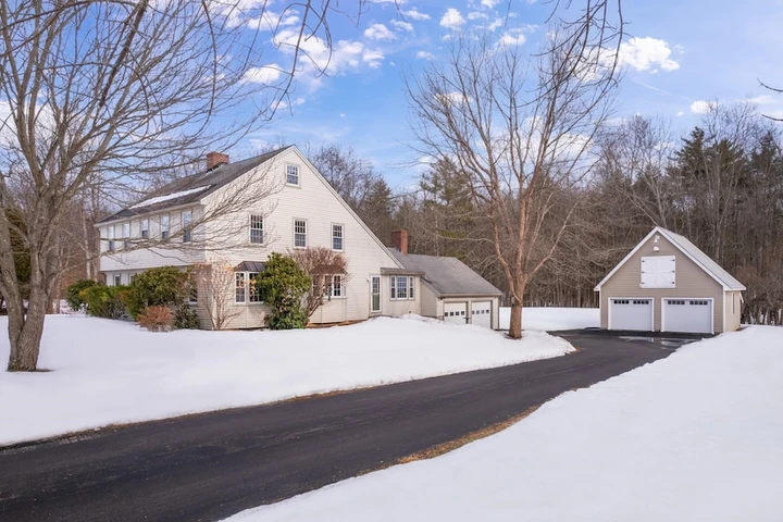 Nearby Listing Image