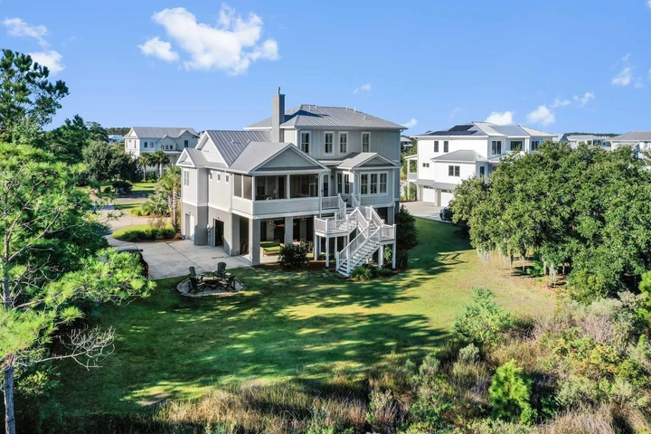 Nearby Listing Image