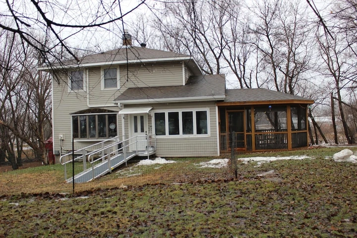 Nearby Listing Image