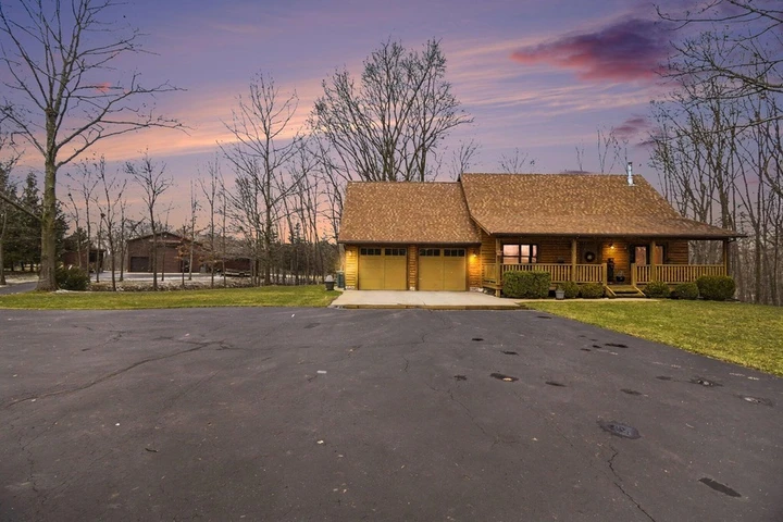 Nearby Listing Image