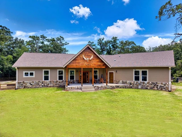 Nearby Listing Image