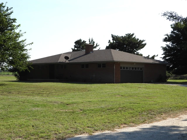 Nearby Listing Image