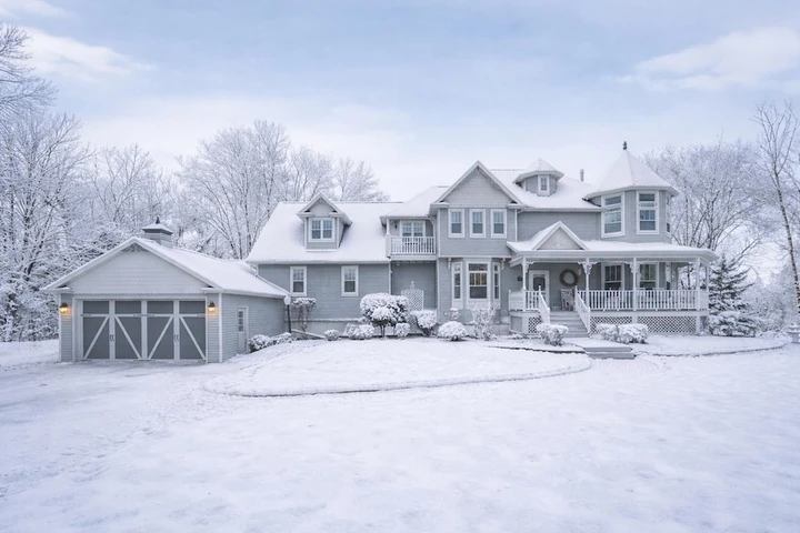 Nearby Listing Image