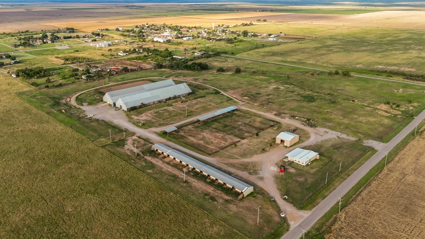 Nearby Listing Image