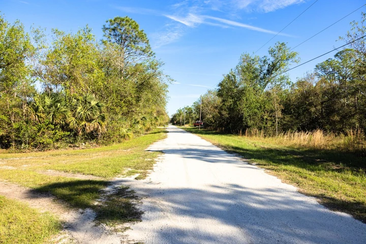 Nearby Listing Image