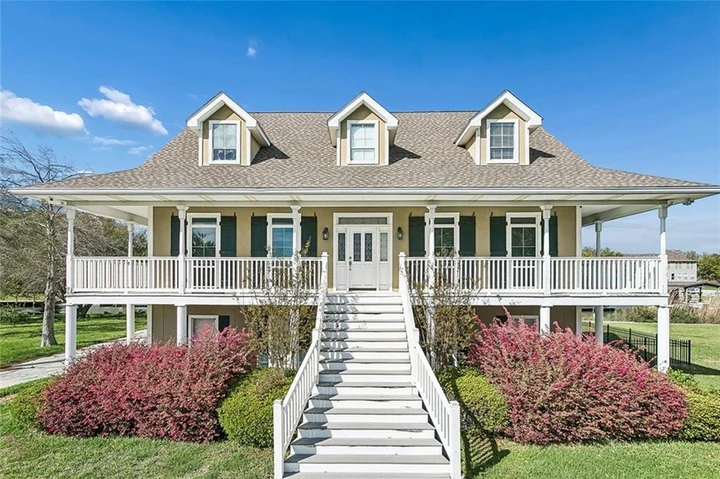 Nearby Listing Image