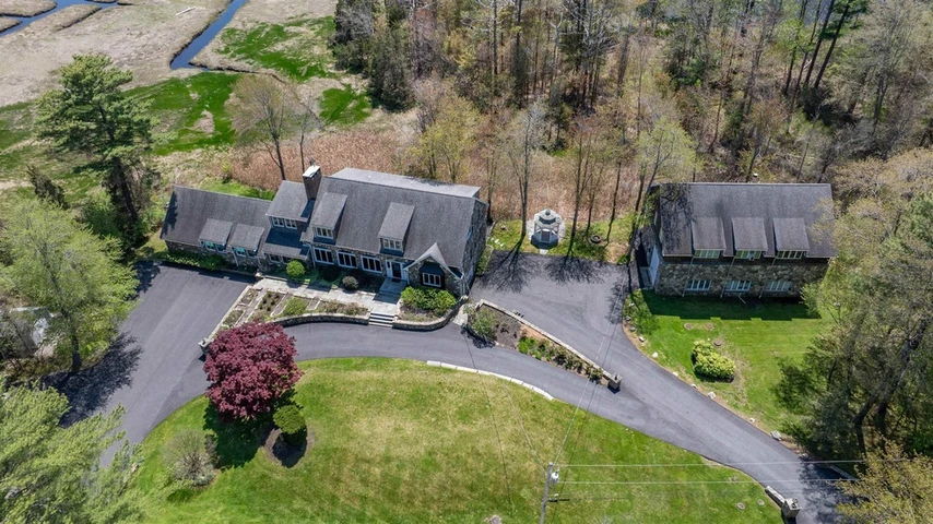 Nearby Listing Image