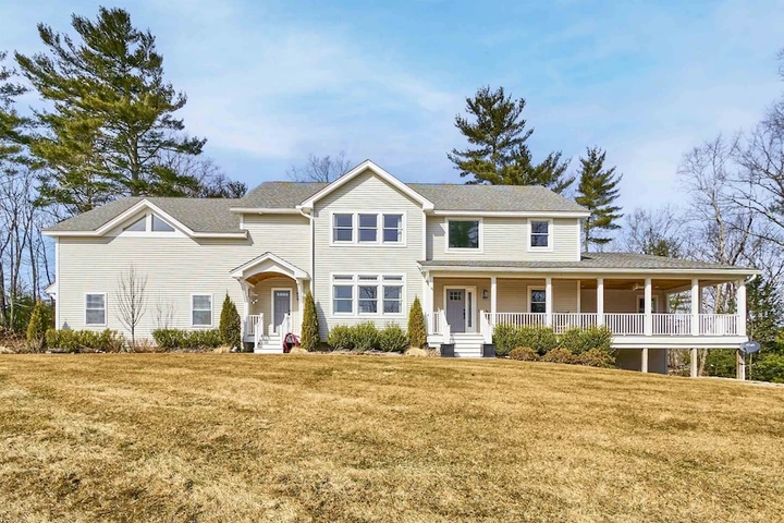 Nearby Listing Image