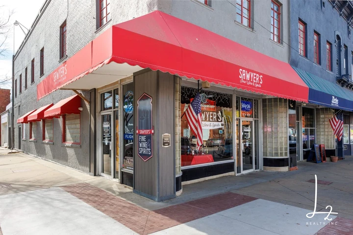 Nearby Listing Image