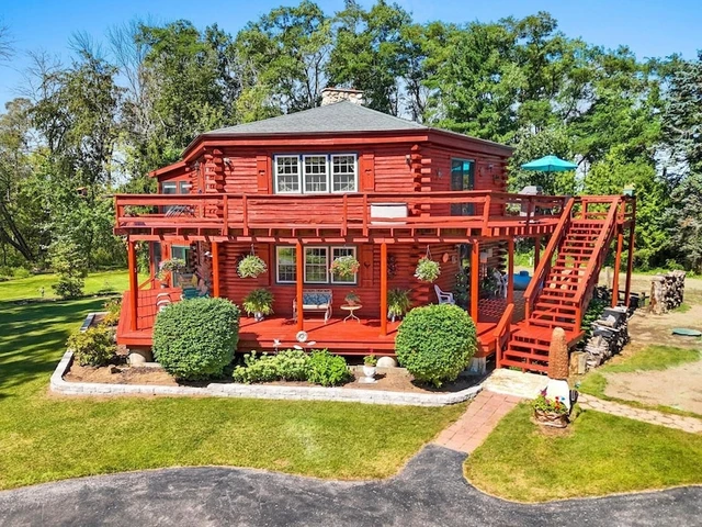 Nearby Listing Image