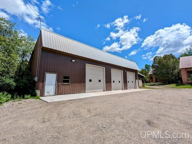 Nearby Listing Image