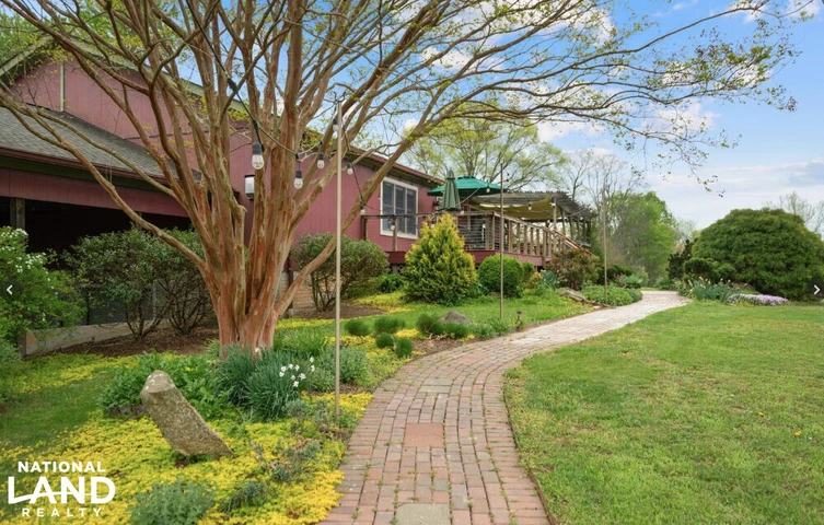 Nearby Listing Image