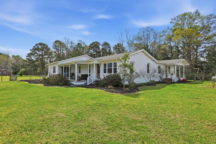 Nearby Listing Image