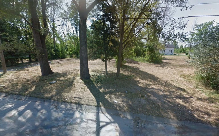 Nearby Listing Image