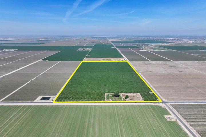 Nearby Listing Image