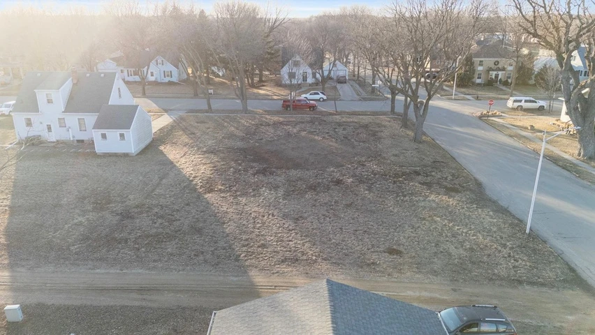 Nearby Listing Image