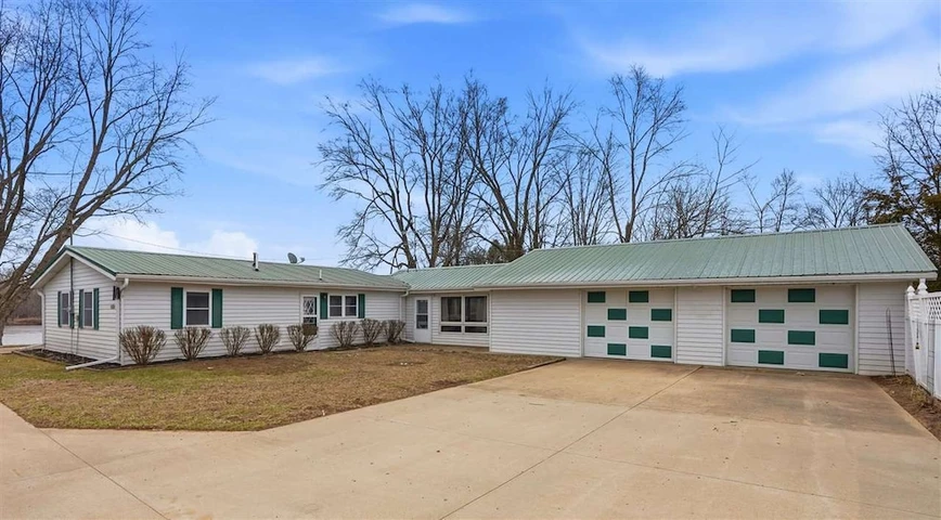 Nearby Listing Image