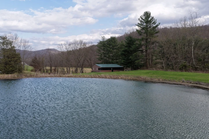 Nearby Listing Image