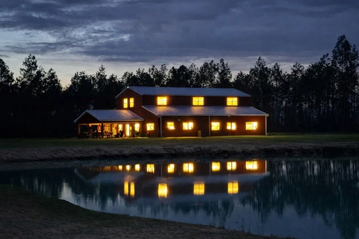 Nearby Listing Image