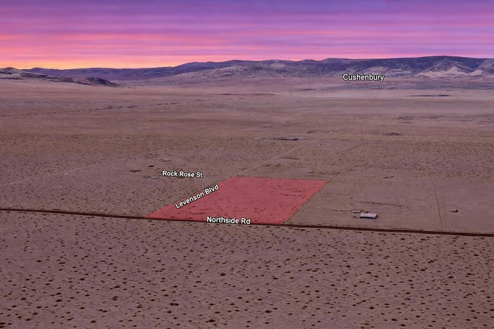 Nearby Listing Image