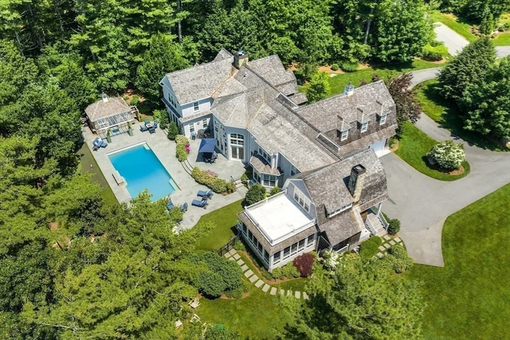 Nearby Listing Image