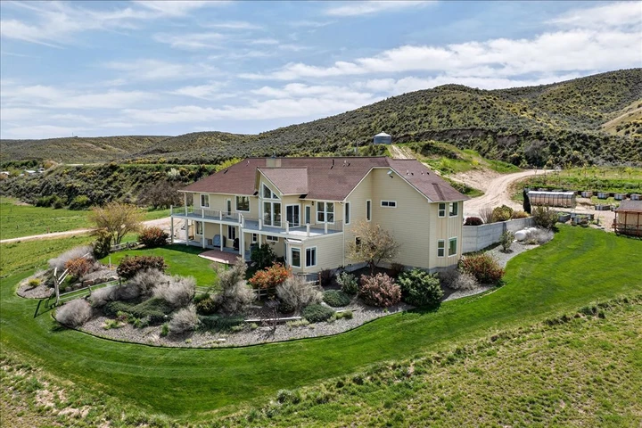 Nearby Listing Image