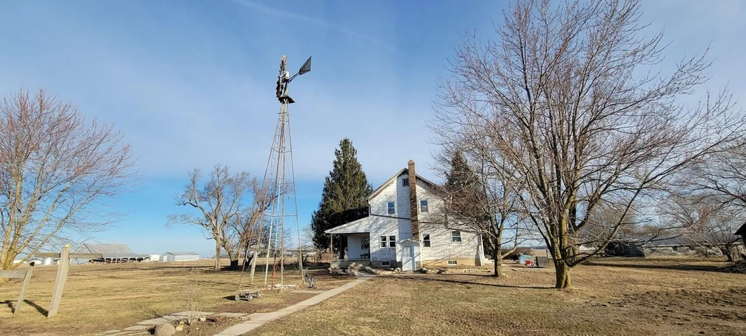 Nearby Listing Image