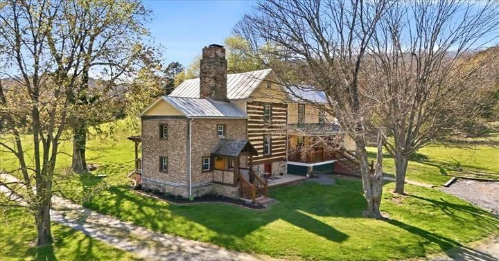 Nearby Listing Image