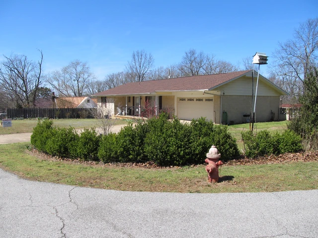 Nearby Listing Image