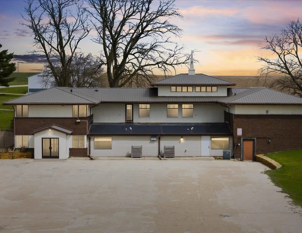 Nearby Listing Image