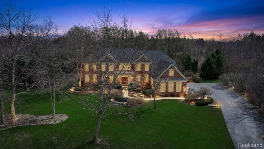 Nearby Listing Image