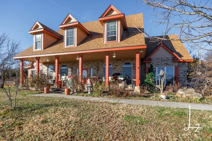 Nearby Listing Image