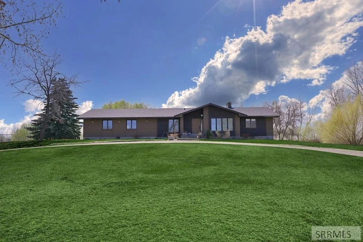 Nearby Listing Image