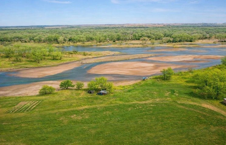 Nearby Listing Image