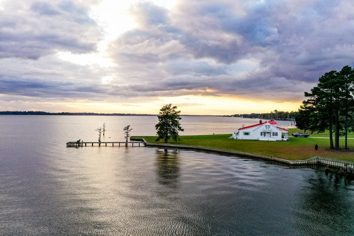 Nearby Listing Image