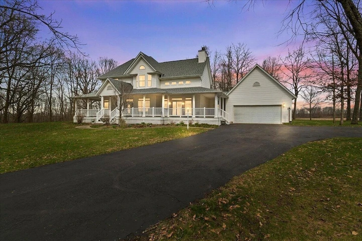 Nearby Listing Image