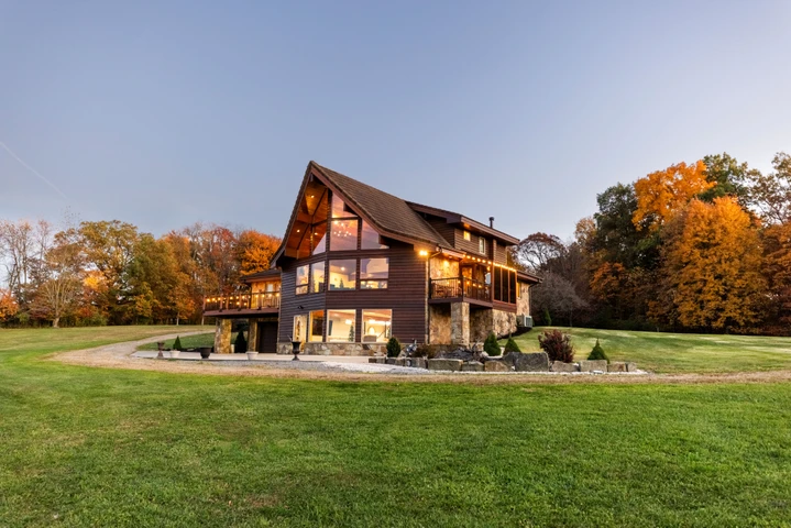 Nearby Listing Image